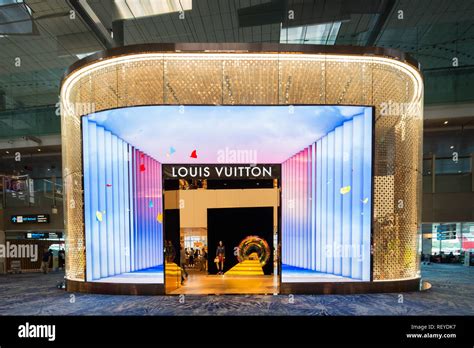 louis vuitton singapore airport
